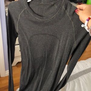 Lululemon swiftly tech